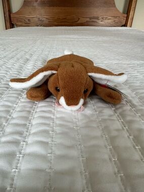 Ears the Bunny Beanie Baby 4018